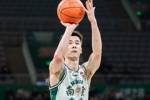 侵略性极强！郭昊文半场出战17分钟 10中8高效砍下21分3板！